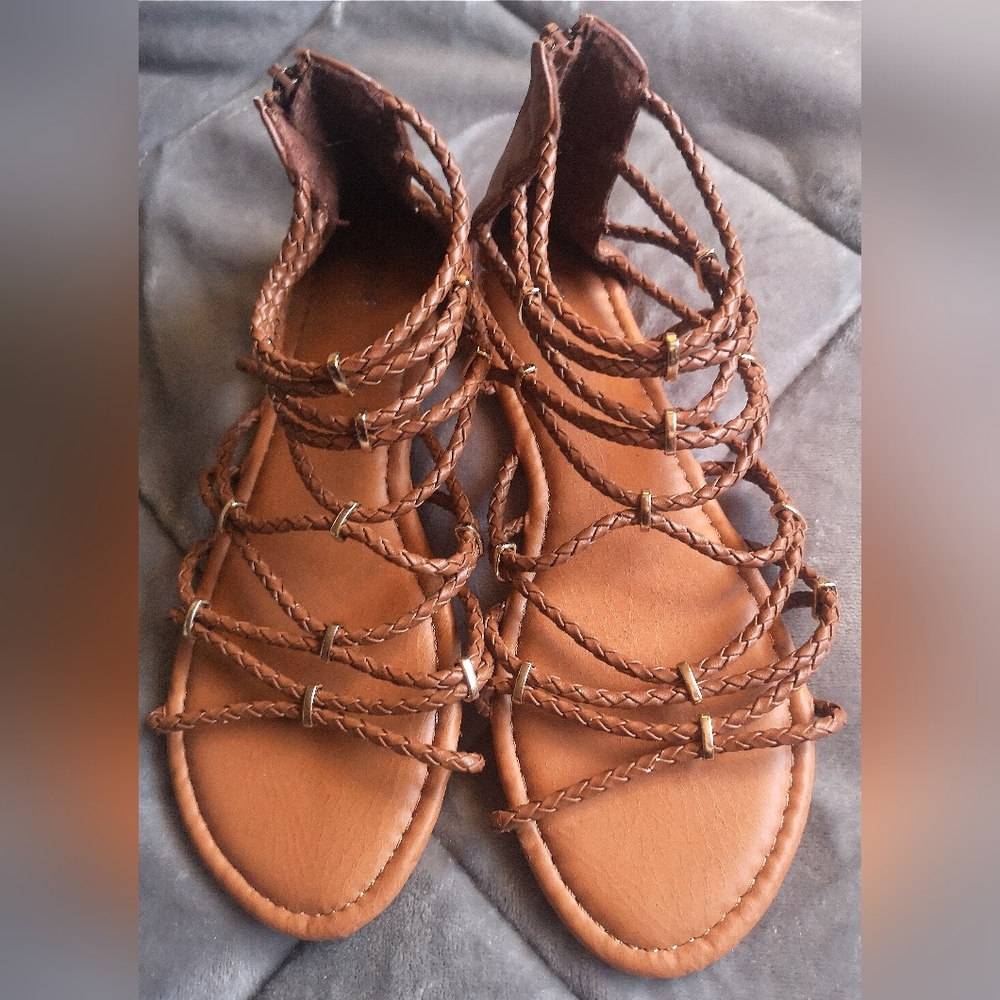 NWOT ARDENE SHOES